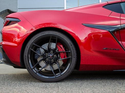 Used 2025 Chevrolet Corvette Z06 w/ Stealth Interior Trim Package image 6