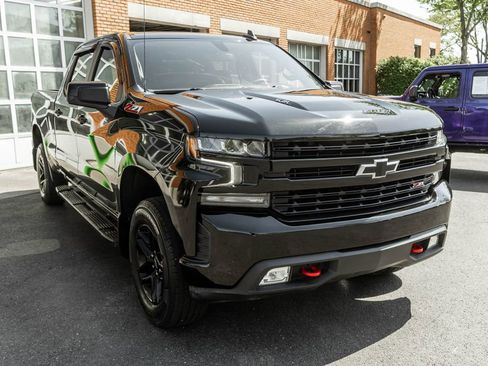Used 2022 Chevrolet Silverado 1500 LT Trail Boss w/ Bed Protection Package AWD/4WD image 6