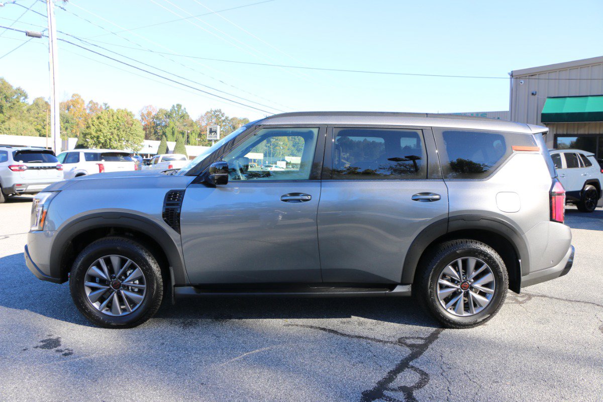 Used 2025 Nissan Armada PRO-4X w/ Pro-4X Premium Package AWD/4WD image 2