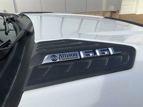 Used 2025 Chevrolet Silverado 2500 Custom w/ Z71 Off-Road Package image 35