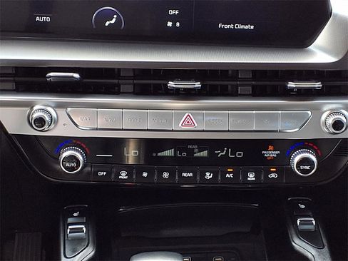 Used 2024 Kia Telluride S image 15