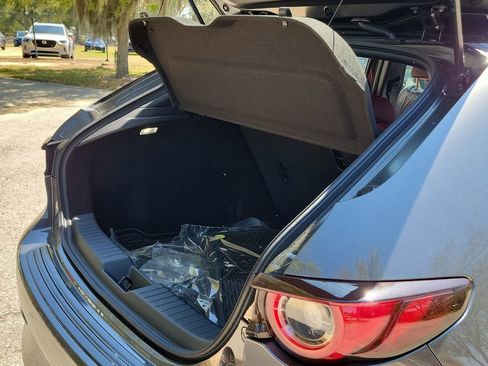 New 2026 MAZDA MAZDA3 2.5 S Hatchback w/ Premium Pkg FWD image 10