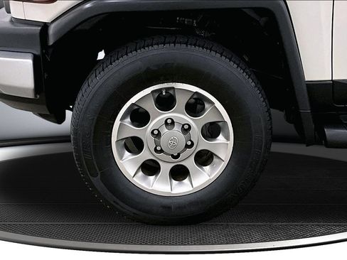 Used 2013 Toyota FJ Cruiser 4WD w/ Upgrade Pkg image 30