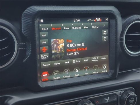 Used 2022 Jeep Wrangler Unlimited Sahara w/ Cold Weather Group image 17