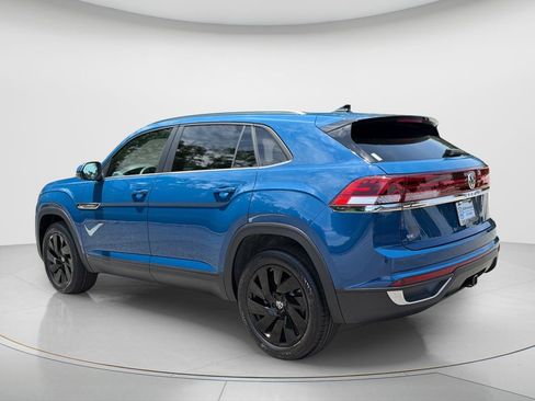 New 2026 Volkswagen Atlas Cross Sport SE FWD image 4