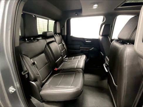 Used 2021 GMC Sierra 1500 SLT image 16