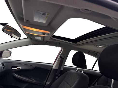 Used 2009 Toyota Corolla S image 3