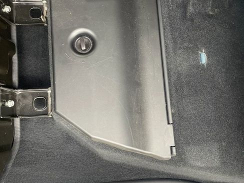 Used 2018 Toyota Tacoma SR5 AWD/4WD image 23