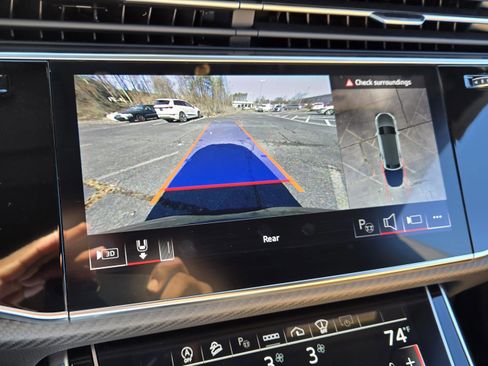 Used 2024 Audi RS Q8 image 15