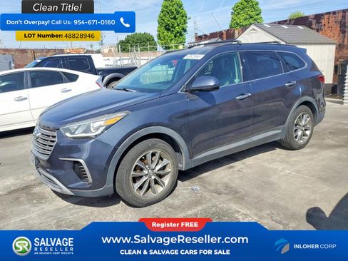 Used 2017 Hyundai Santa Fe SE image 1