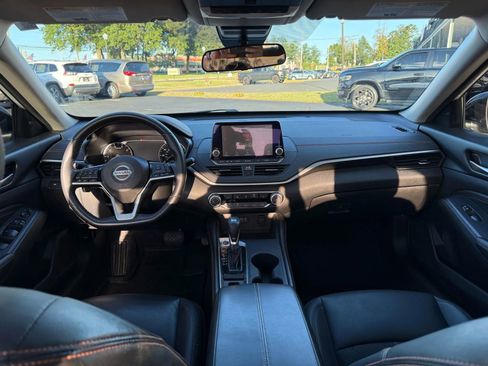 Used 2020 Nissan Altima 2.5 SR w/ Premium Package image 37