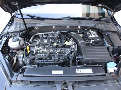 Used 2018 Volkswagen Golf SEL FWD image 37
