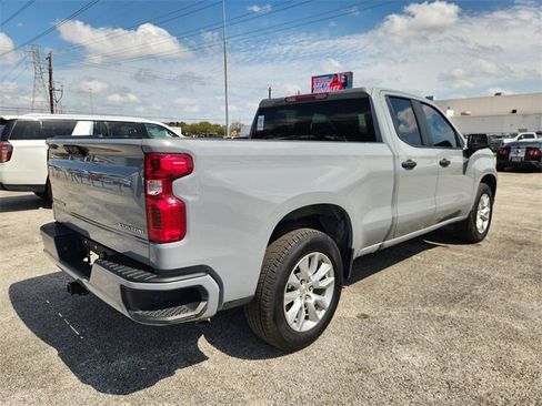 Used 2024 Chevrolet Silverado 1500 Custom image 5