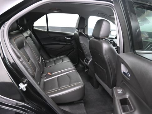 Used 2020 Chevrolet Equinox LT w/ Midnight Edition image 27