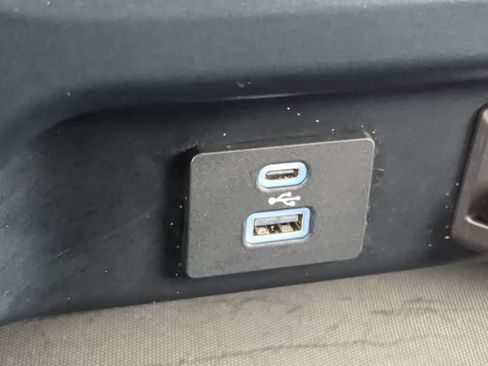 Used 2023 Ford F150 XLT w/ Trailer Tow Package image 28