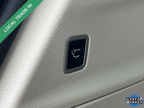 Used 2022 Chrysler Pacifica Touring-L FWD image 20
