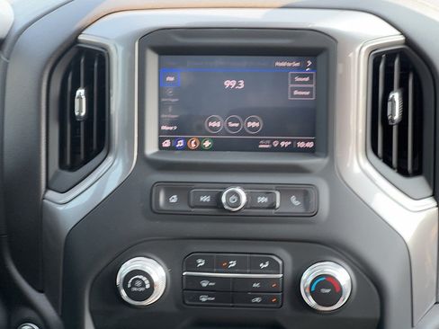 Certified 2024 GMC Sierra 2500 Pro w/ Convenience Package AWD/4WD image 14