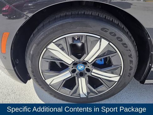Used 2023 BMW iX xDrive50 w/ Premium Package AWD/4WD image 9