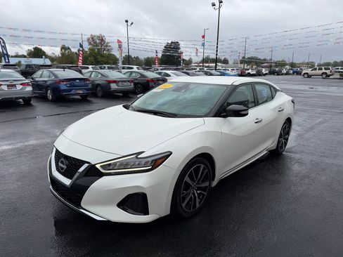 Used 2023 Nissan Maxima SV w/ Floor Mat Group image 8