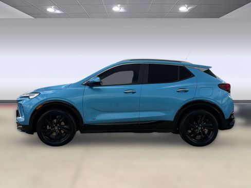 Used 2025 Buick Encore GX Sport Touring w/ Advanced Technology Package FWD image 2