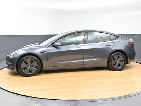 Used 2023 Tesla Model 3 Standard Range RWD image 5