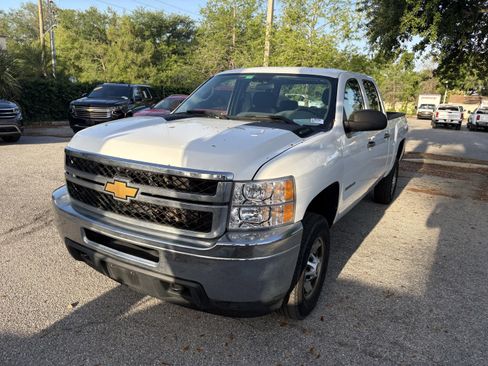 Used 2014 Chevrolet Silverado 2500 W/T image 3