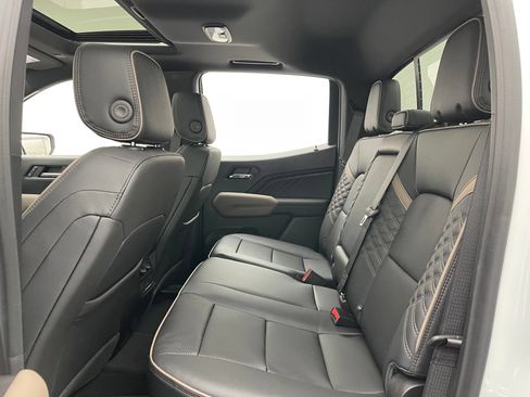 New 2026 GMC Canyon Denali AWD/4WD image 38