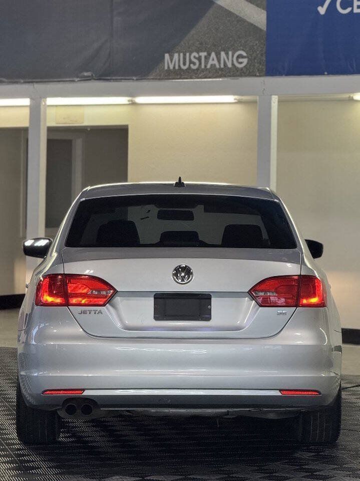 Used 2014 Volkswagen Jetta SE FWD image 13