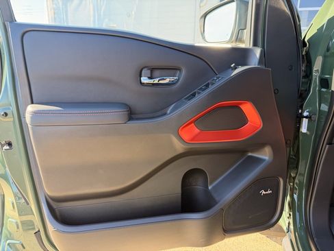 Used 2023 Nissan Frontier PRO-4X w/ Pro-4X Premium Package image 9