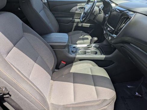 Used 2018 Chevrolet Traverse LT w/ LPO, Floor Liner Package AWD/4WD image 28