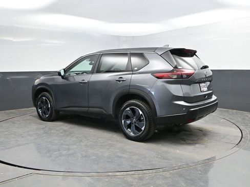 Used 2025 Nissan Rogue SV AWD/4WD image 6