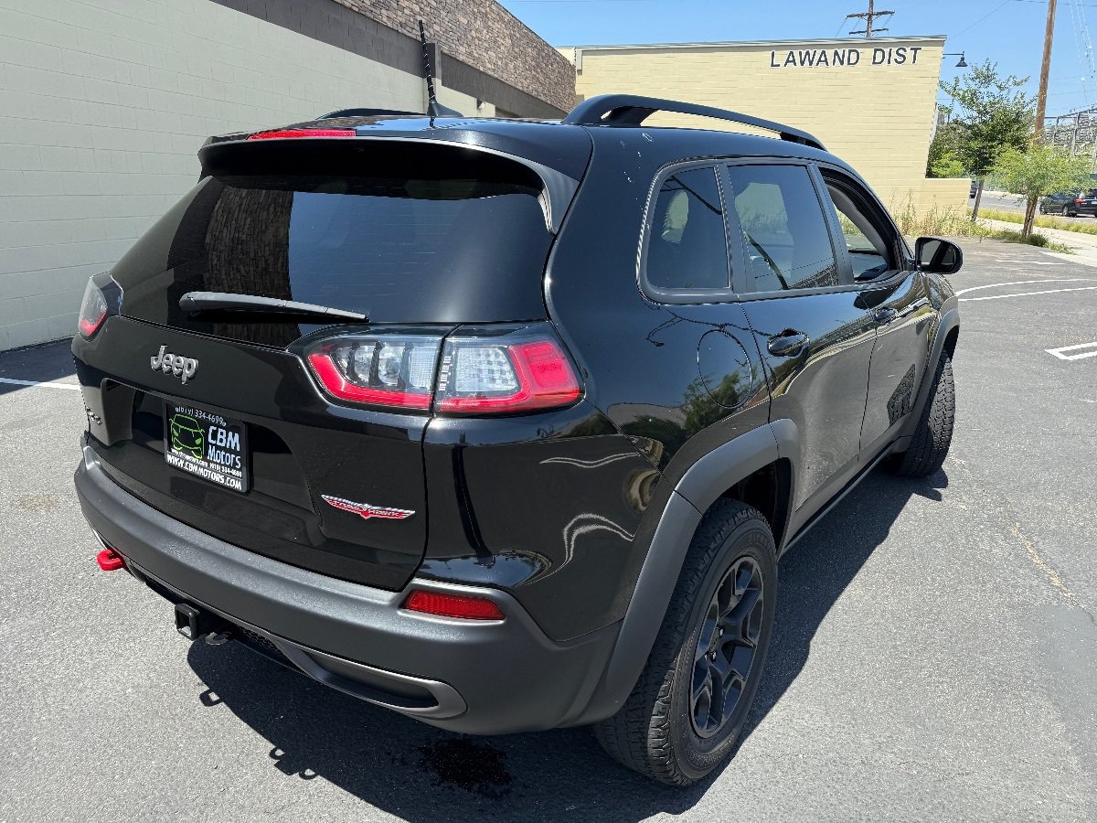 Used 2022 Jeep Cherokee Trailhawk w/ Sun, Sound & Nav Group AWD/4WD image 11