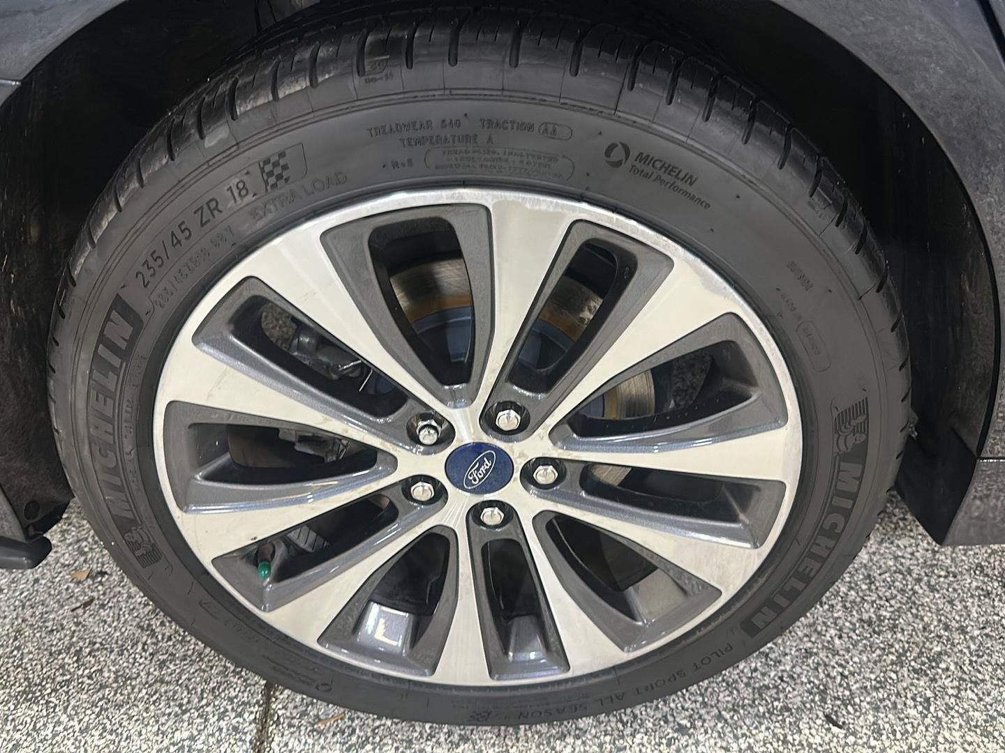 Used 2020 Ford Fusion SE AWD/4WD image 10