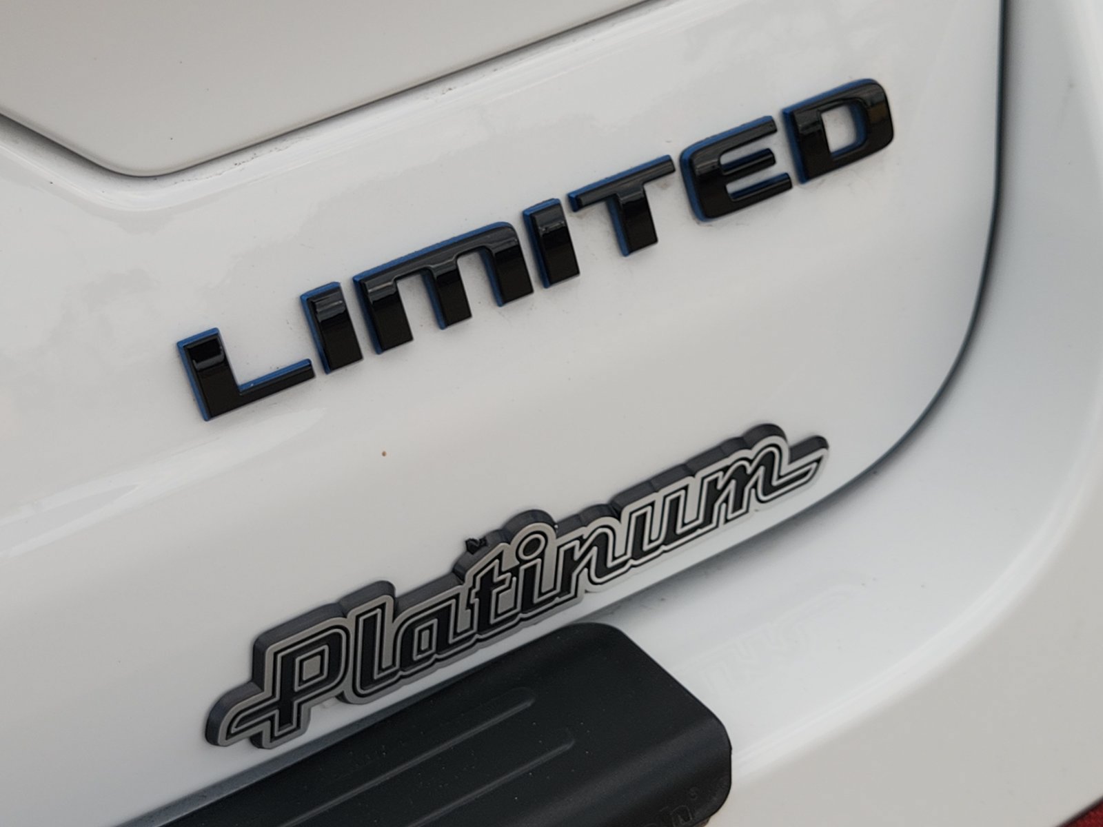 Used 2026 Jeep Grand Cherokee Limited w/ Limited Altitude Package AWD/4WD image 13