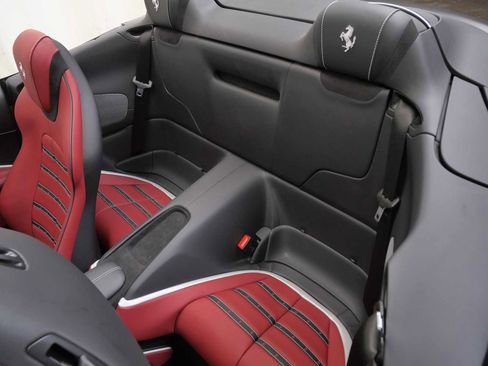 Certified 2025 Ferrari Roma Spider image 21