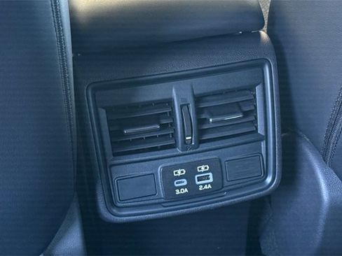 Used 2026 Subaru Forester Premium image 16
