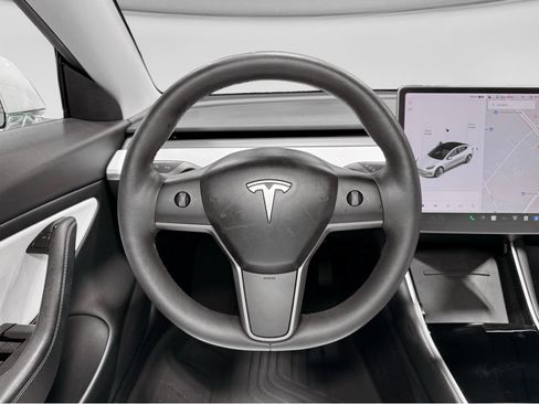 Used 2020 Tesla Model 3 Long Range image 7