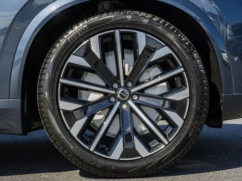 New 2026 Volvo XC90 B6 Ultra w/ Lounge Package image 16