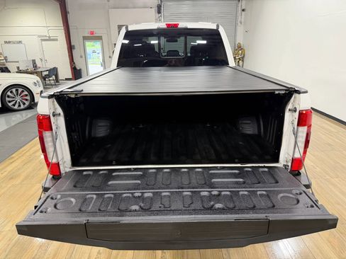 Used 2019 Ford F250 Lariat w/ Lariat Ultimate Package AWD/4WD image 7