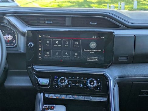 Used 2025 GMC Sierra 1500 Denali w/ Denali Reserve Package AWD/4WD image 16
