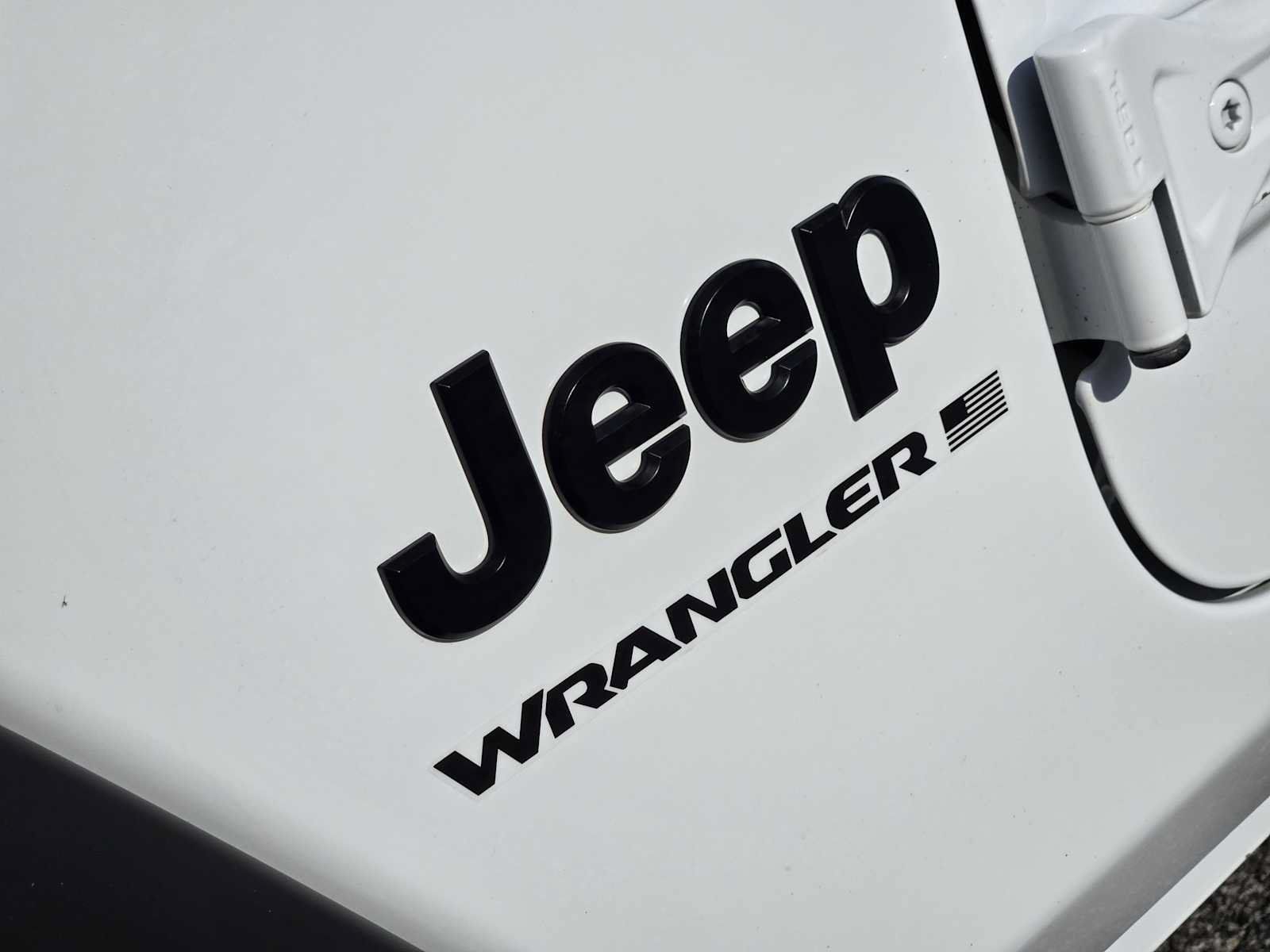 Used 2024 Jeep Wrangler Sport AWD/4WD image 9