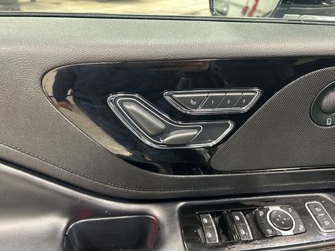 Used 2020 Lincoln Aviator Reserve w/ Elements Package Plus image 13