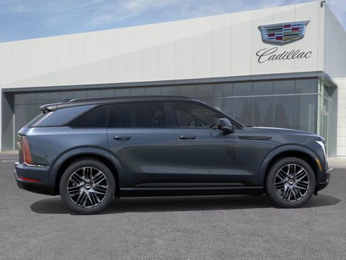 Used 2026 Cadillac Escalade IQ Sport 1 w/ LPO, ONYX Package image 6