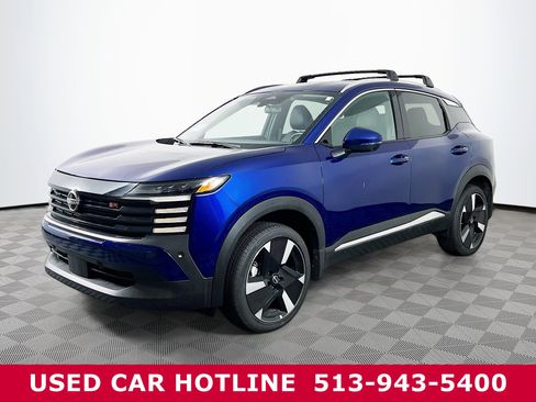 Certified 2025 Nissan Kicks SR image 2