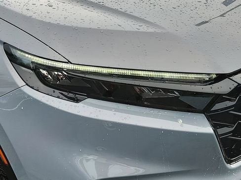 Used 2024 Honda CR-V Sport Touring image 9