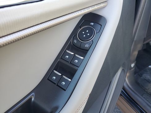 New 2026 Ford Explorer Active image 16