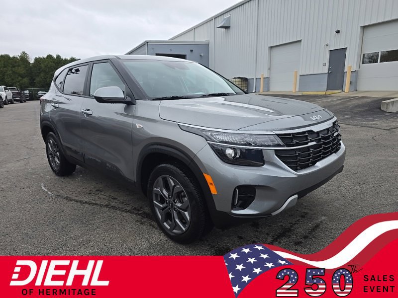 Used 2024 Kia Seltos LX AWD/4WD image 1