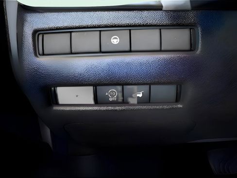 Used 2023 Nissan Rogue SL w/ SL Premium Package image 15