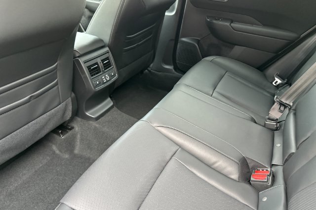 New 2026 Subaru Outback Limited AWD/4WD image 9