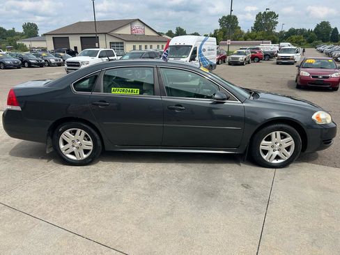 Used 2014 Chevrolet Impala LT w/ LT Sunroof Package FWD image 4